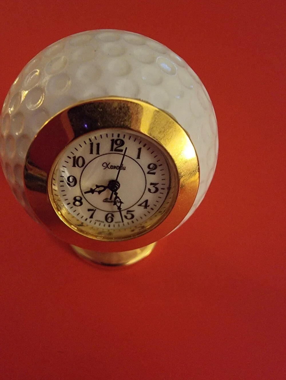 Xanadu Gold Accent White Golf Ball Table Clock